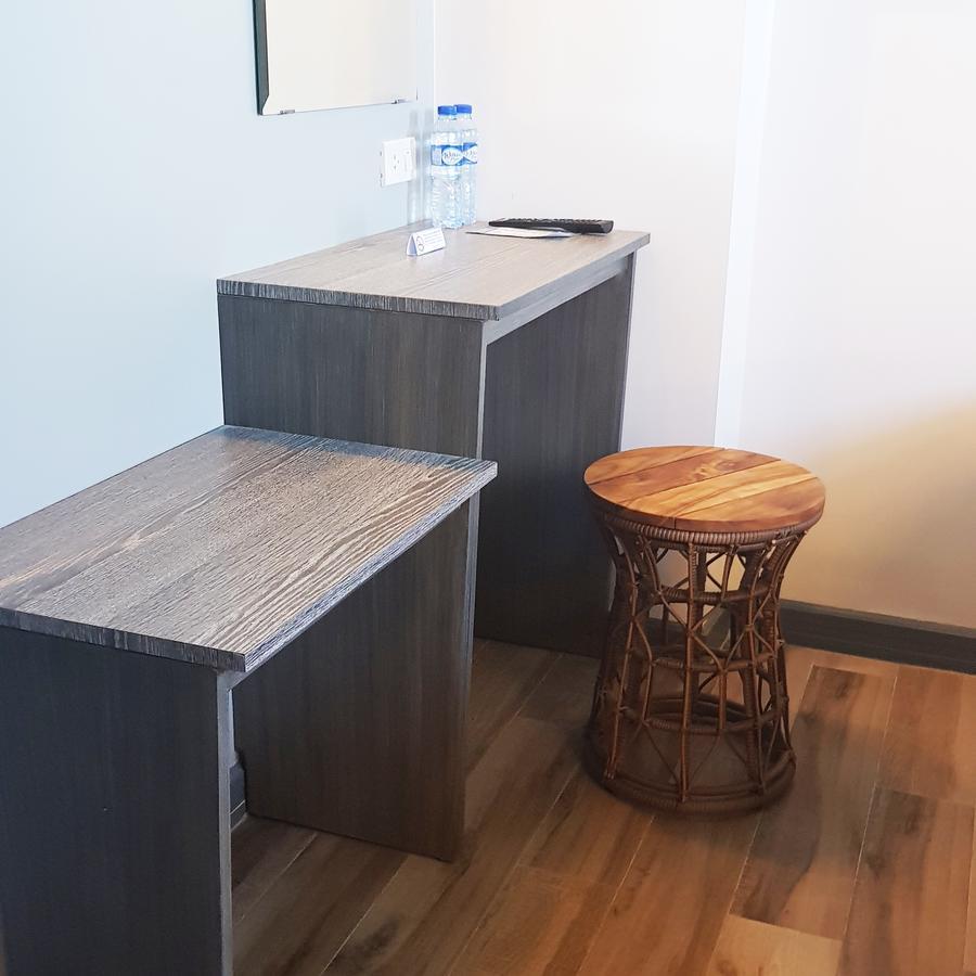 Gq Plaza Hotell Kalibo Eksteriør bilde