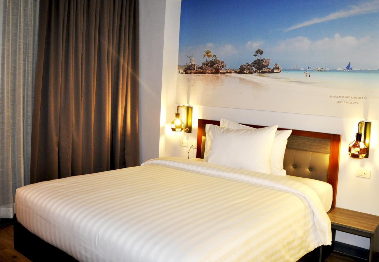 Gq Plaza Hotell Kalibo Eksteriør bilde